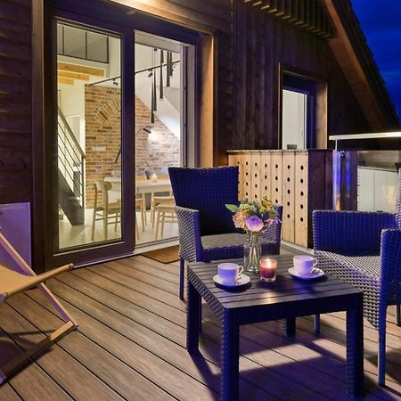 Royal Prestige Collection Z Prywatnym Jacuzzi - Stone Hill Resort Z Basenem I Saunami ชกลาร์สกา ปอเรมบา ภายนอก รูปภาพ