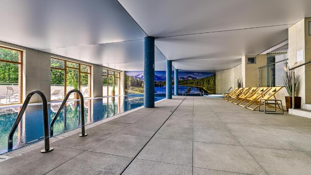 Royal Prestige Collection Z Prywatnym Jacuzzi - Stone Hill Resort Z Basenem I Saunami ชกลาร์สกา ปอเรมบา ภายนอก รูปภาพ